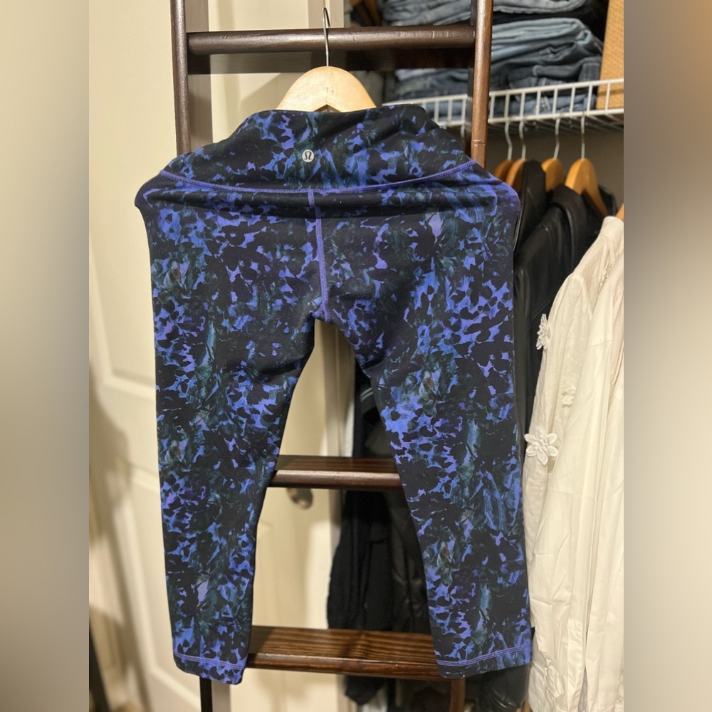 LULULEMON Workout Leggings